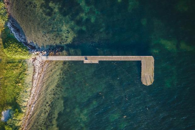 Badebro i Skærbæk dronefoto